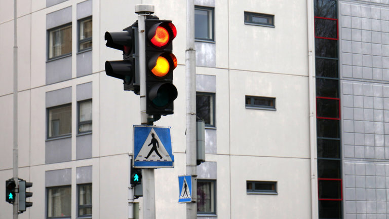 Traffic Lights to Change Worldwide after Swedish Engineer Wins Legal Fight