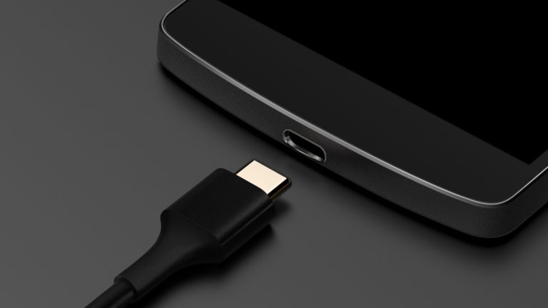 EU Lawmakers Vote Overwhelmingly in Favor of Single, Common Charger for Smartphones