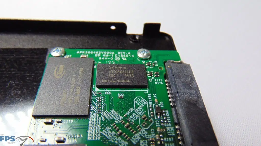 TeamGroup T-Force Vulcan 500GB SSD opened showing dram