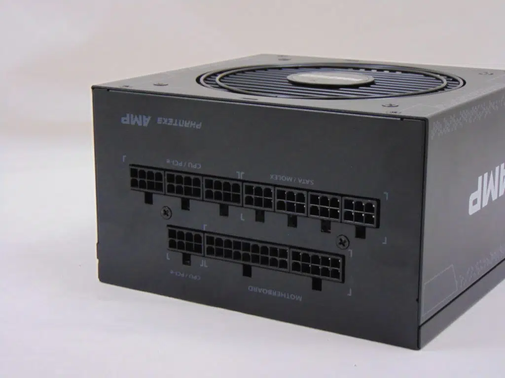 Phanteks AMP 750 Power Supply Connectors