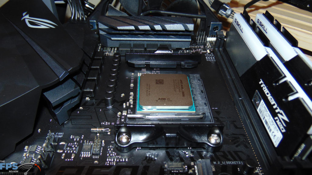 AMD Athlon 3000G installed in ASUS ROG STRIX B450-F GAMING motherboard