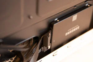 Fractal Design Focus G 2.5" sata power connection fail large angle