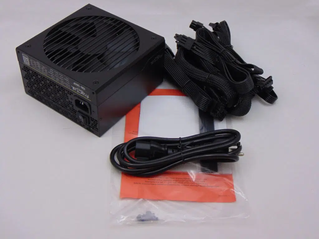 Fractal Design ION+ 560P Box Contents