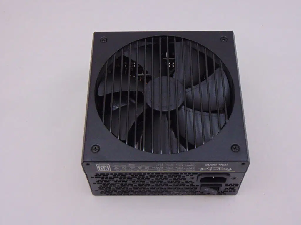 Fractal Design ION+ 560P Top view