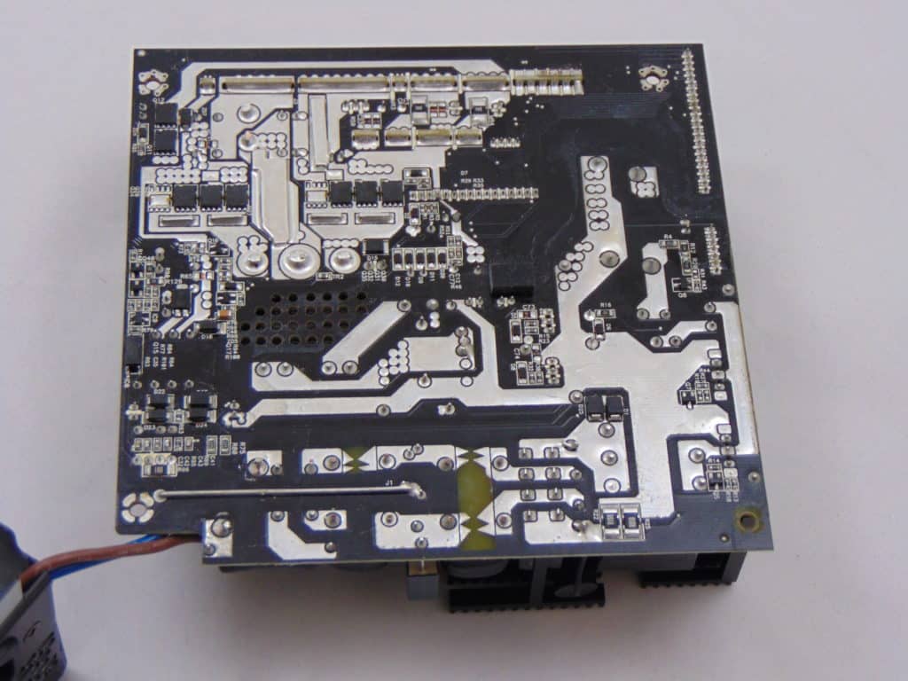 Fractal Design ION+ 560P Back of PCB