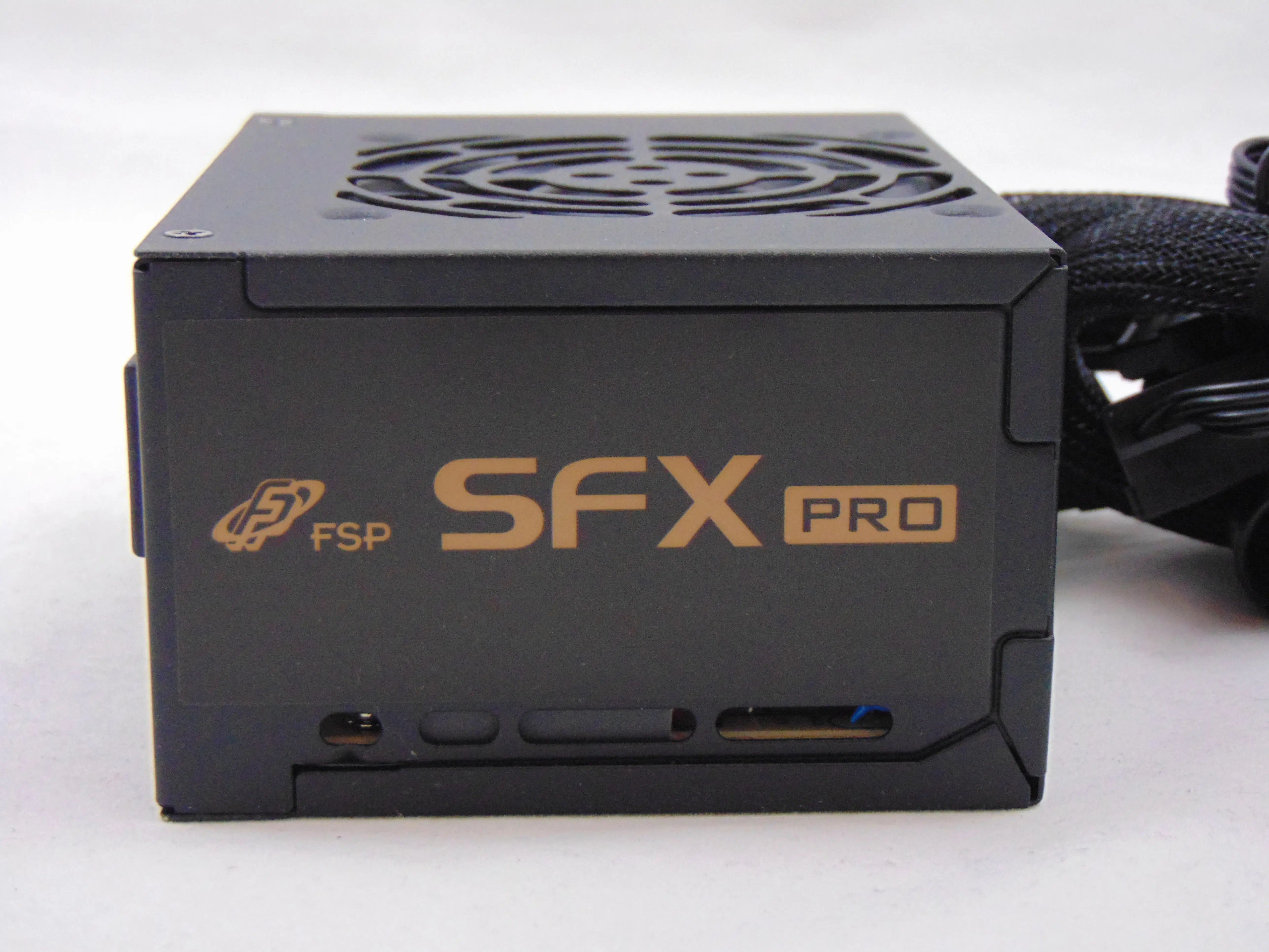 FSP SFX PRO 450W Power Supply Review Page 3 of 7
