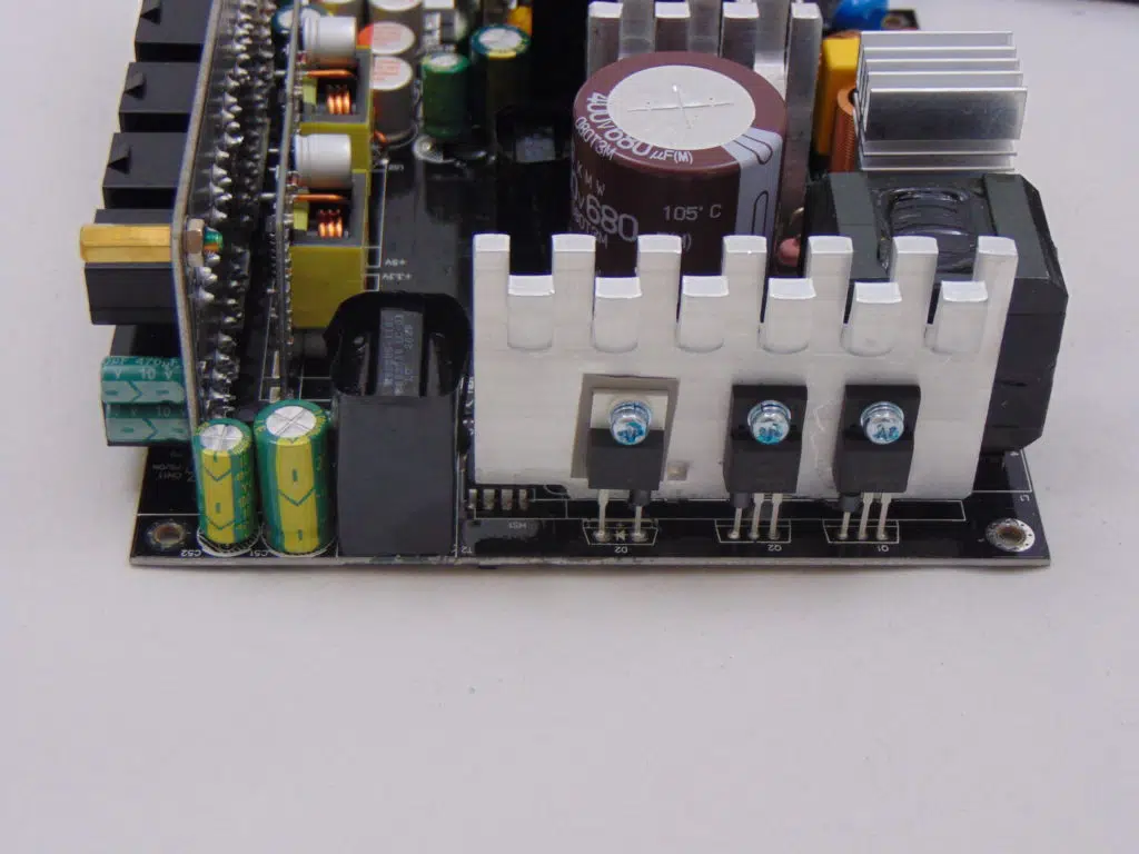 GIGABYTE P750GM 750W Power Supply Closeup of Capacitors
