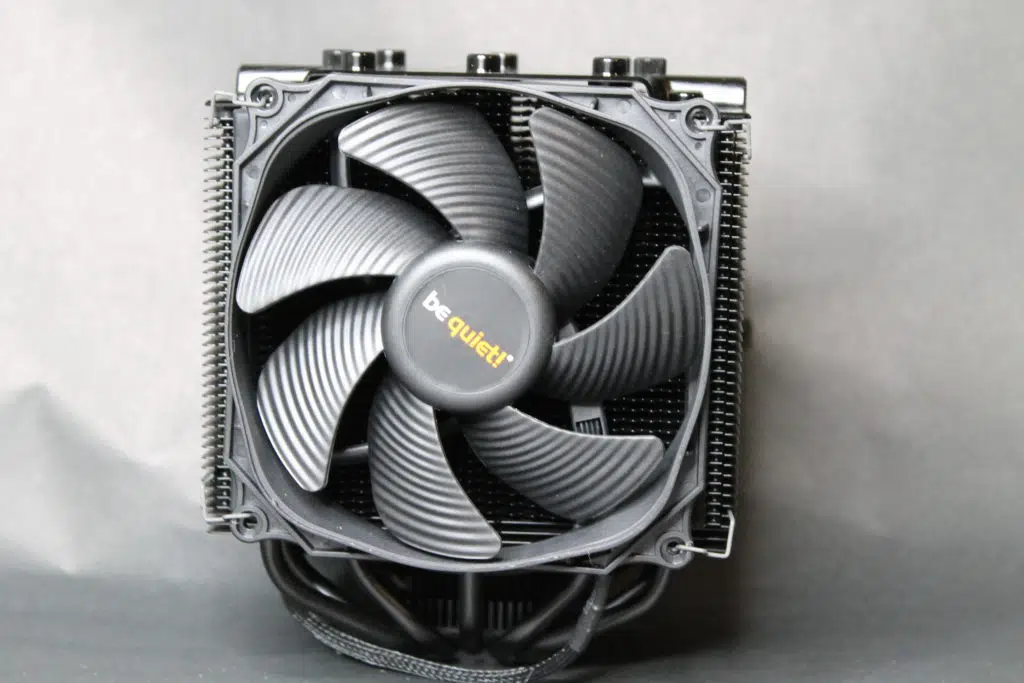 Dark Rock Pro 4 front view