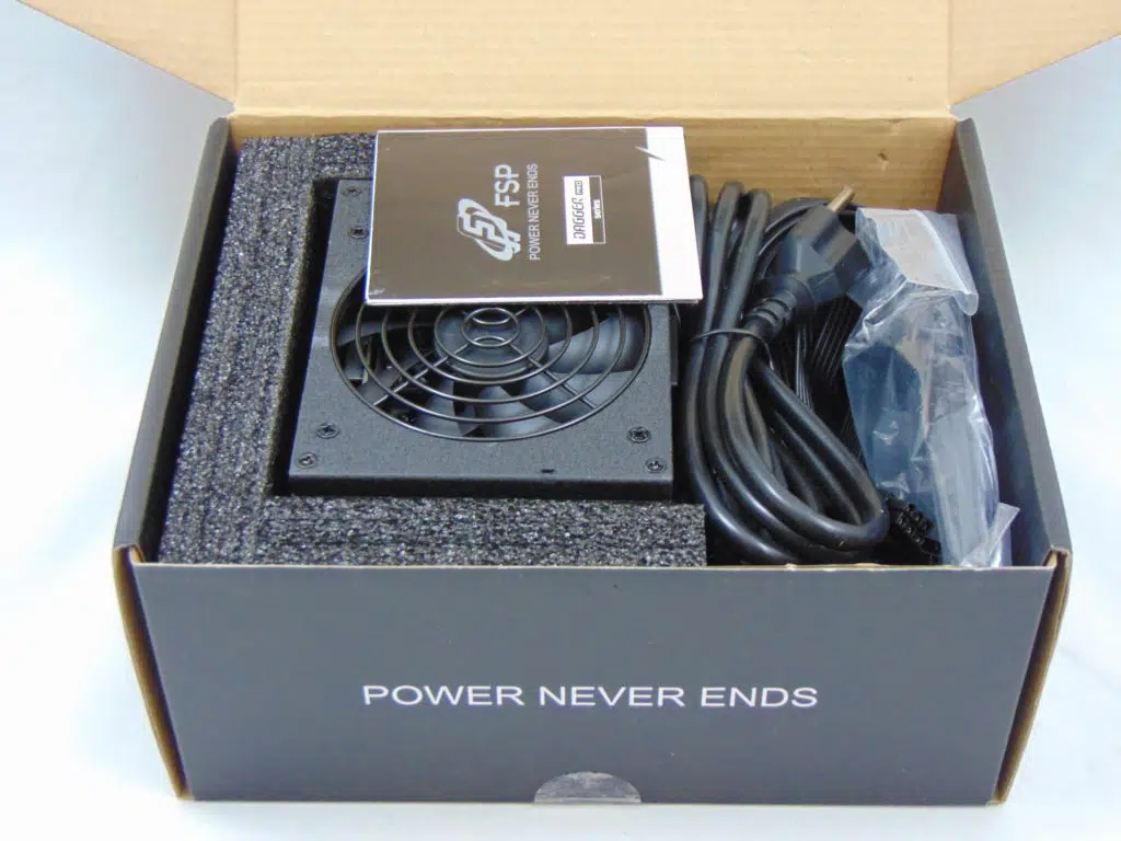 FSP DAGGER PRO 550W SFX Power Supply box contents