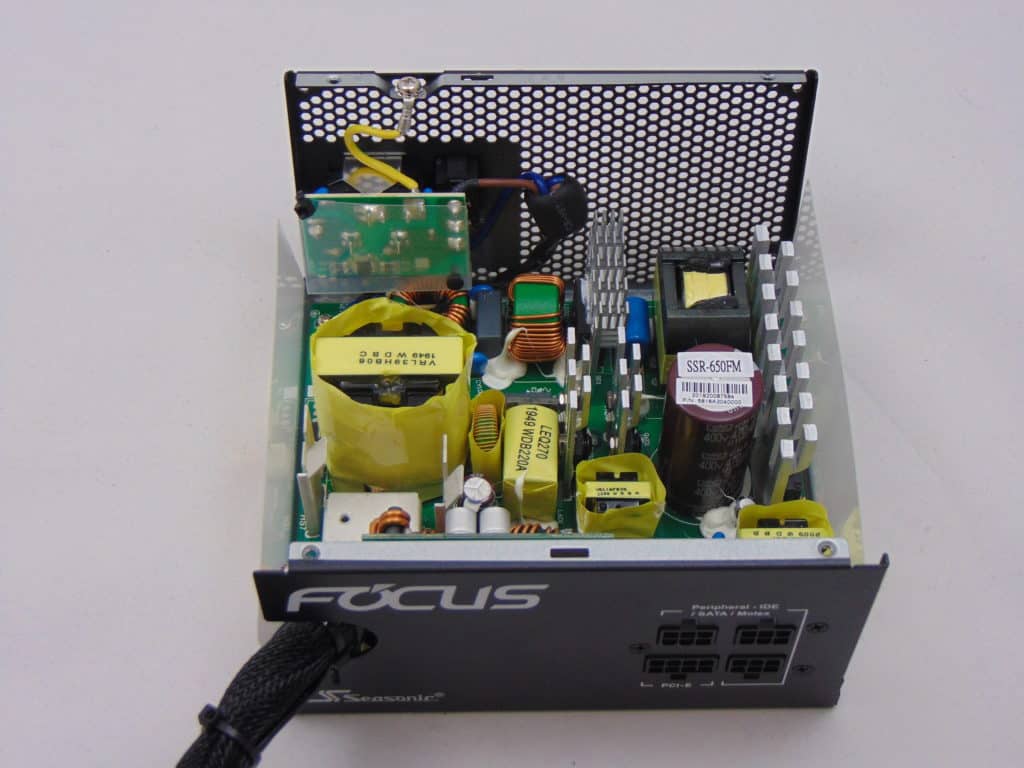 Seasonic FOCUS GM-650 650W Power Supply PCB Components