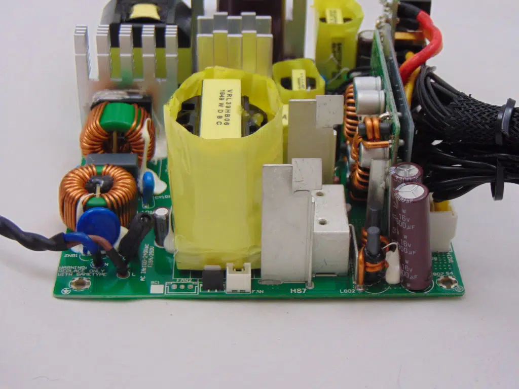 Seasonic FOCUS GM-650 650W Power Supply Capacitors Up Close