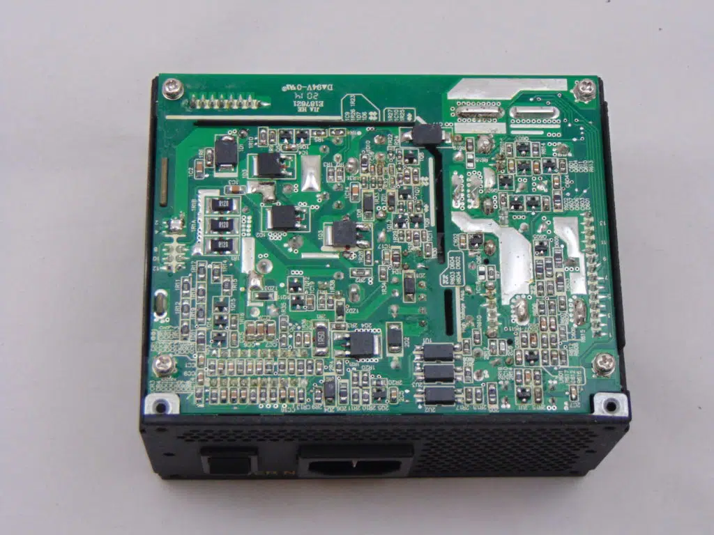 FSP DAGGER PRO 550W SFX Power Supply bottom of pcb