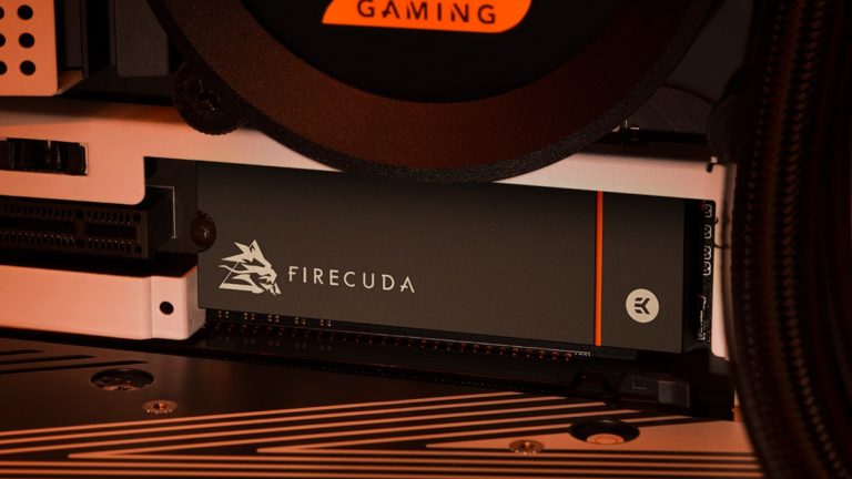 Seagate Confirms That Its FireCuda 530 Gen4 PCIe SSDs with Heat Sink Are PS5-Ready