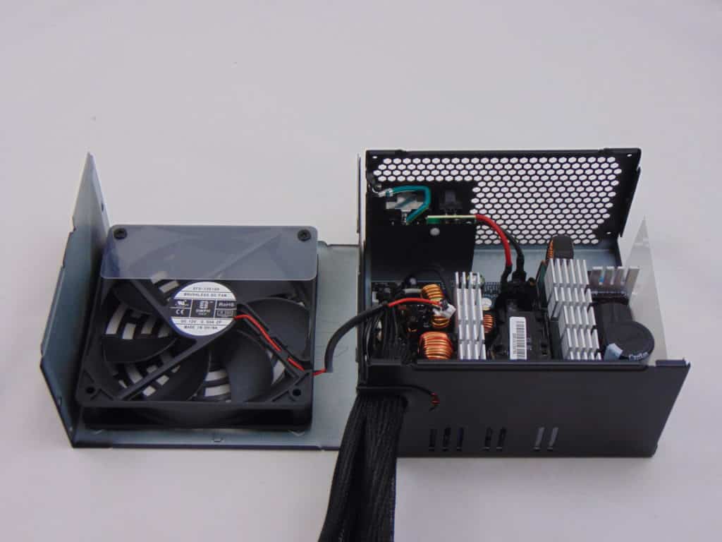 EVGA N1 750W Power Supply Inside