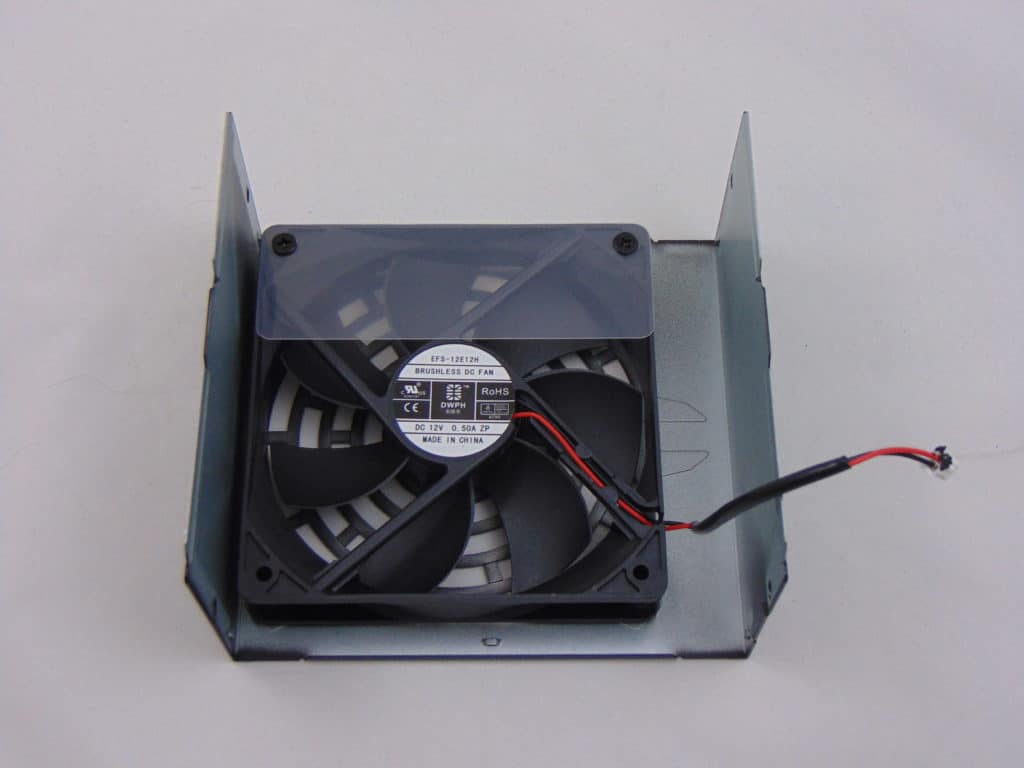 EVGA N1 750W Power Supply Closeup of Fan