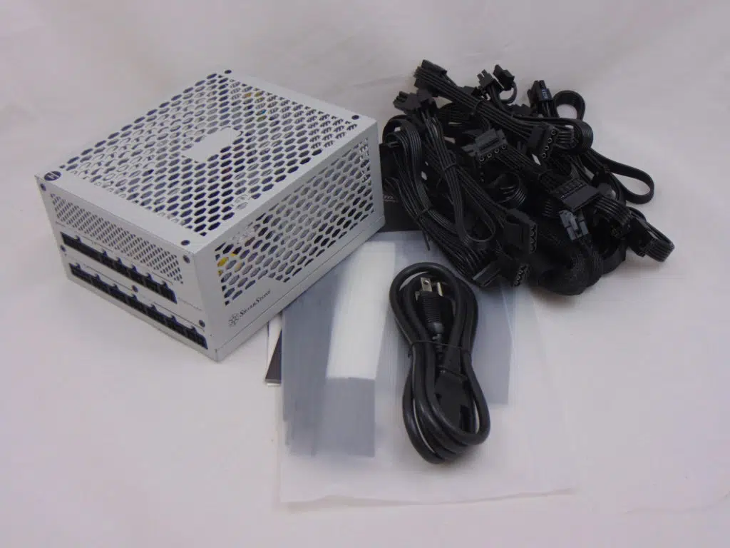 SilverStone NJ700 700W Fanless Power Supply box contents