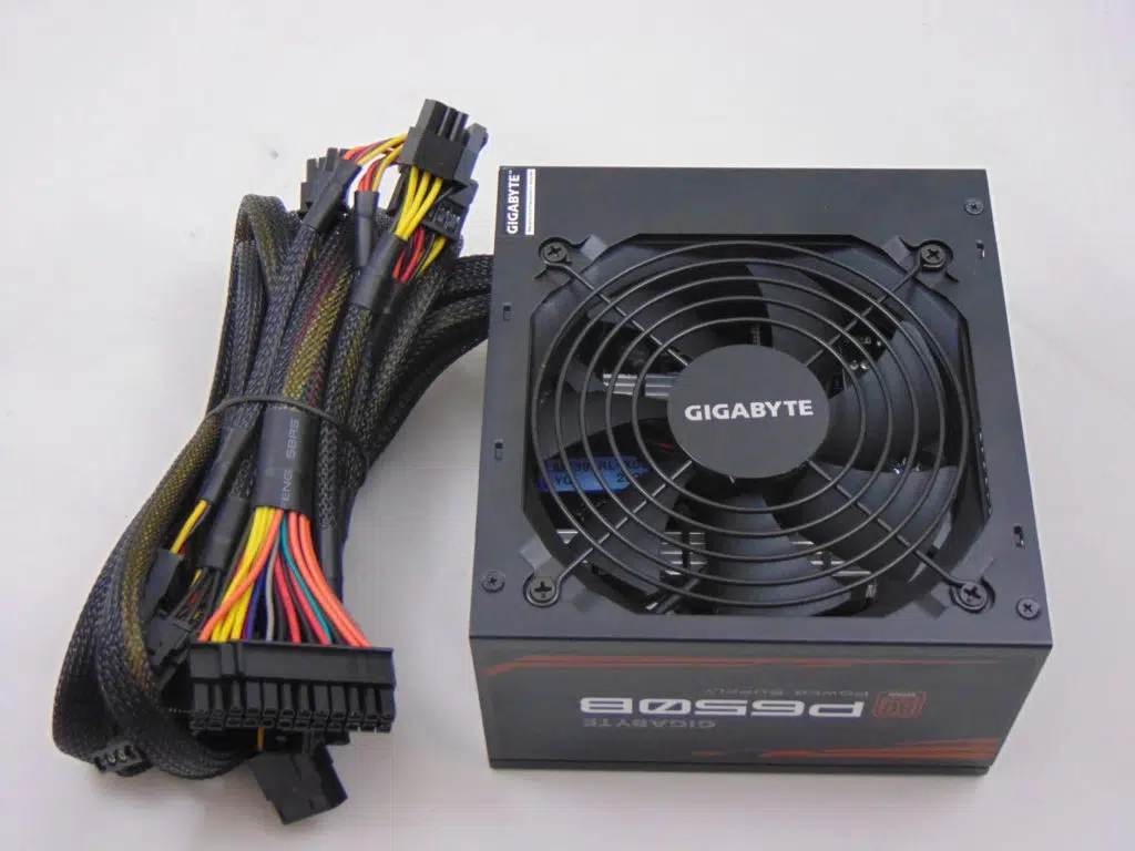 GIGABYTE P650B 650W Power Supply Bottom View