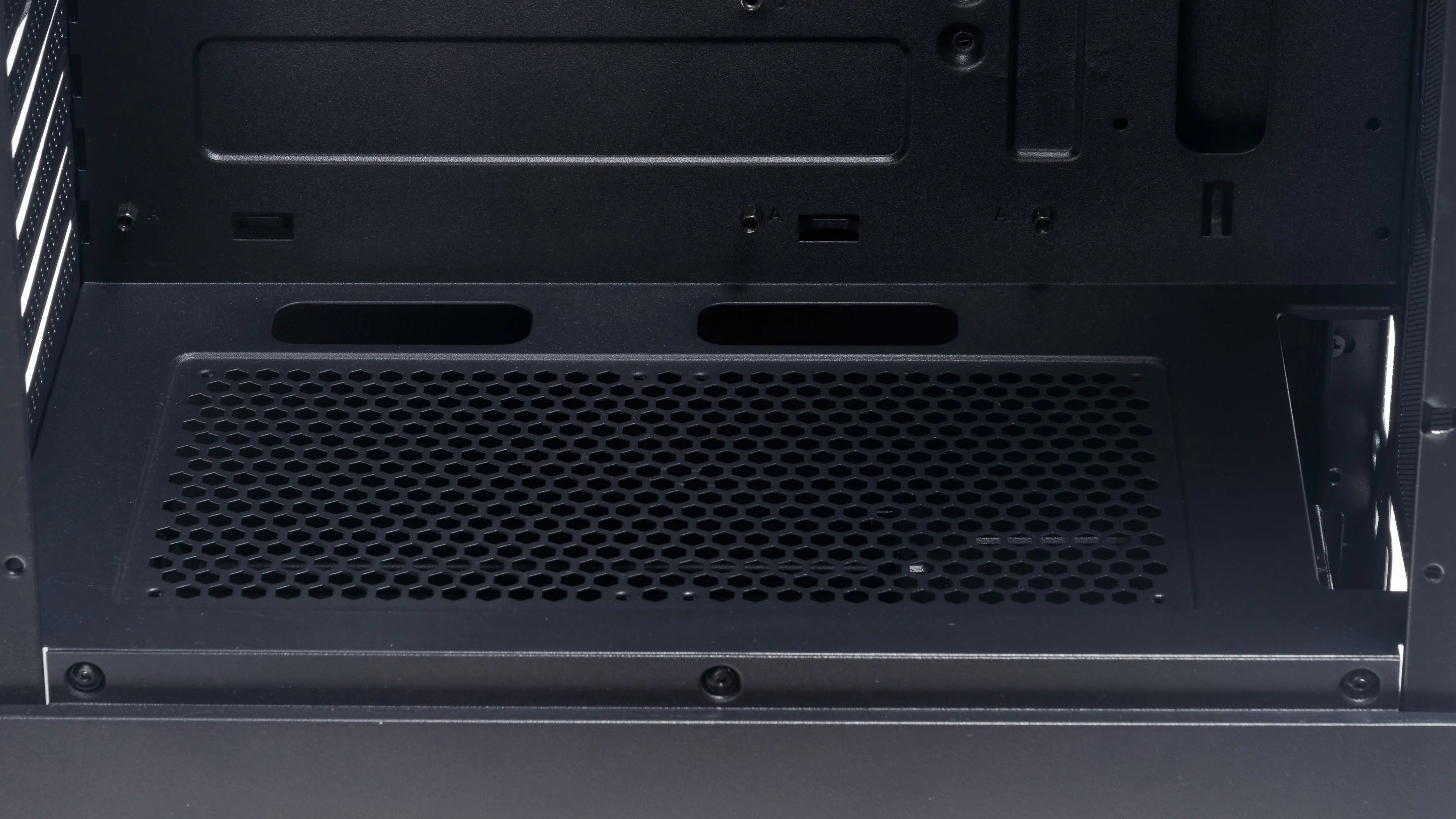 FSP CMT271A Case Bottom Ventilation