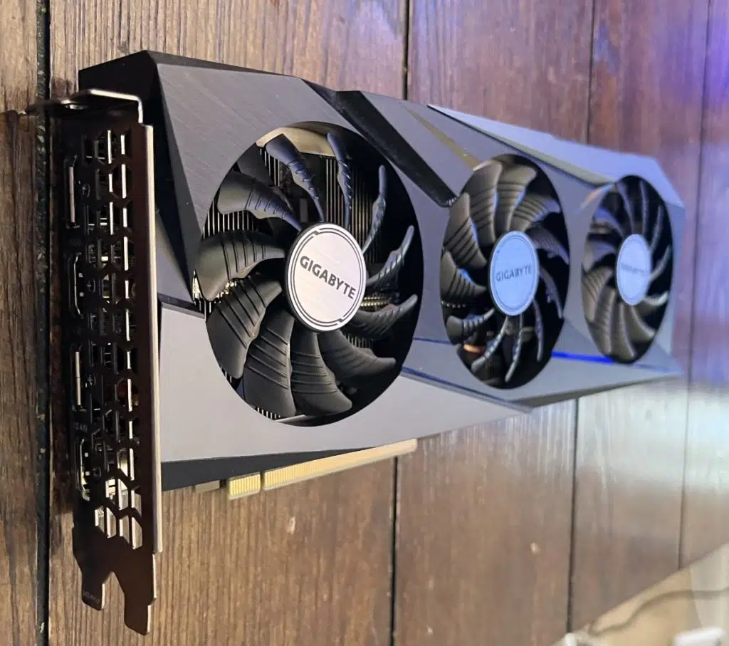 GIGABYTE GeForce RTX 3060 GAMING OC 12G Top View Angled