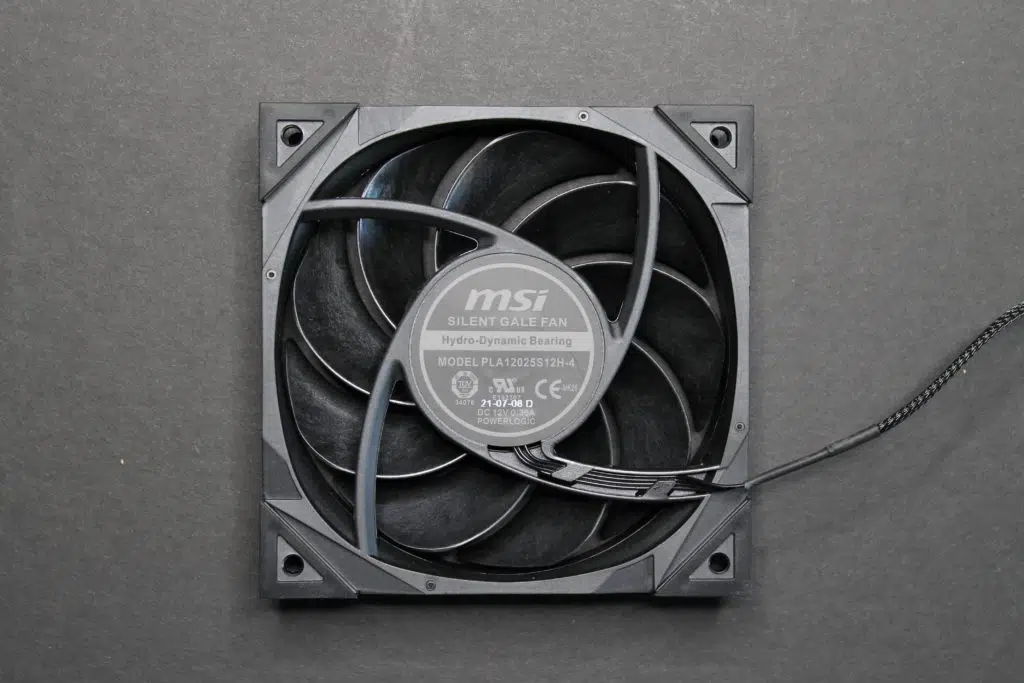MSI SILENT GALE P12 back view