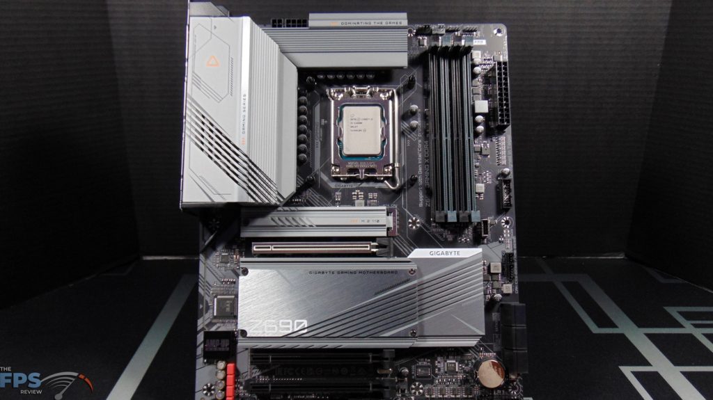GIGABYTE Z690 GAMING X DDR4 Motherboard with Intel core 15-12600K CPU installed