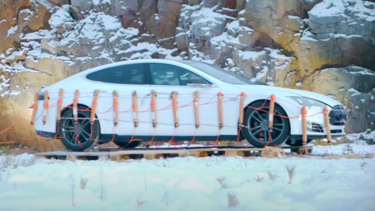 Tesla Owner Blows Up Model S with Dynamite after Receiving $22,000 Quote for Battery Replacement