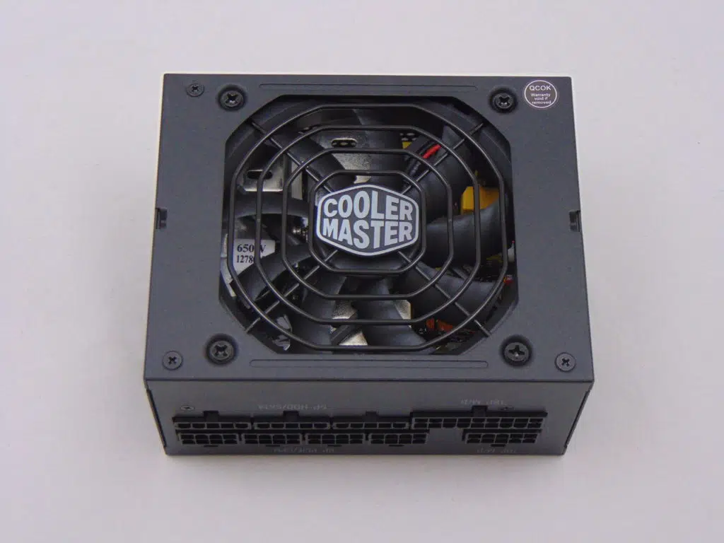 Cooler Master V650 SFX GOLD overhead