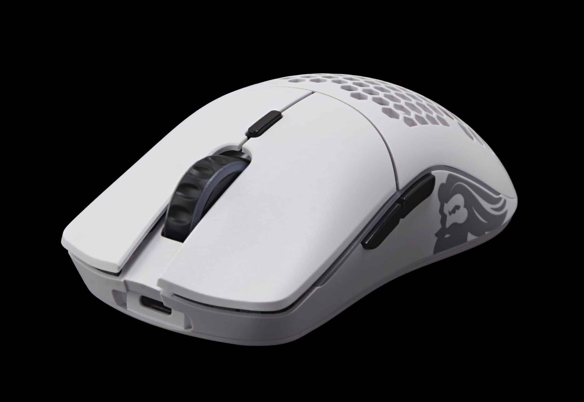  Glorious Model O- Wireless Mouse Review