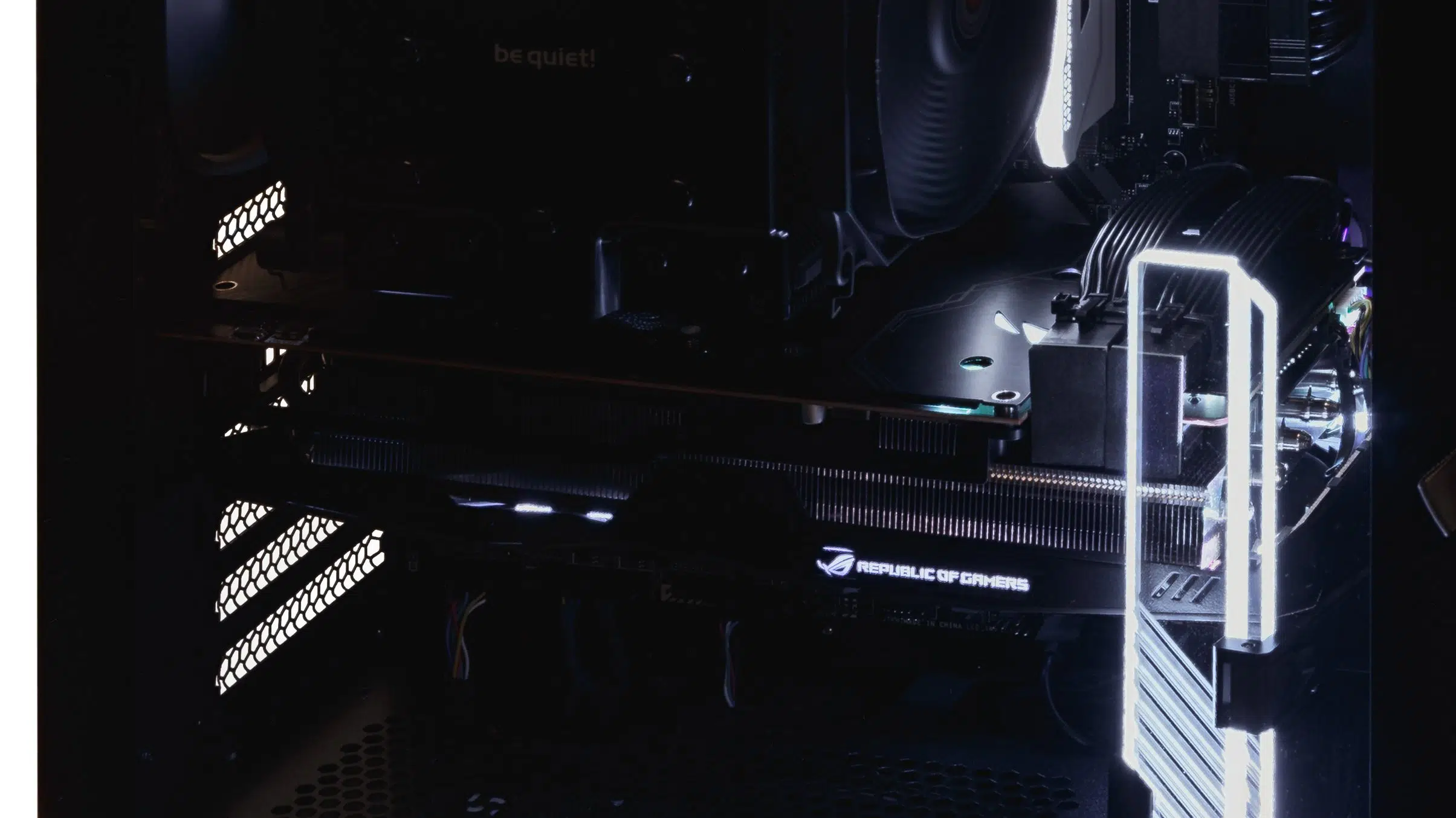 MONTECH AIR 1000 LITE Case Complete Build