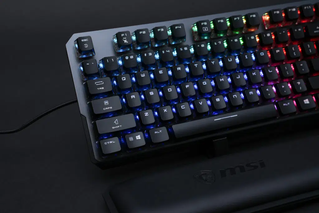 MSI Vigor GK71 Sonic left side