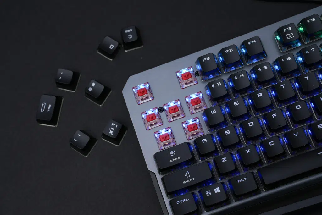 MSI Vigor GK71 Sonic top left keys removed angled up