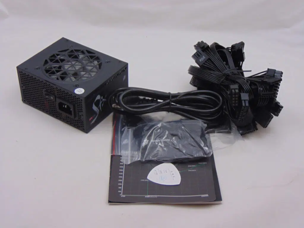 1STPLAYER SFX 750W Platinum contents