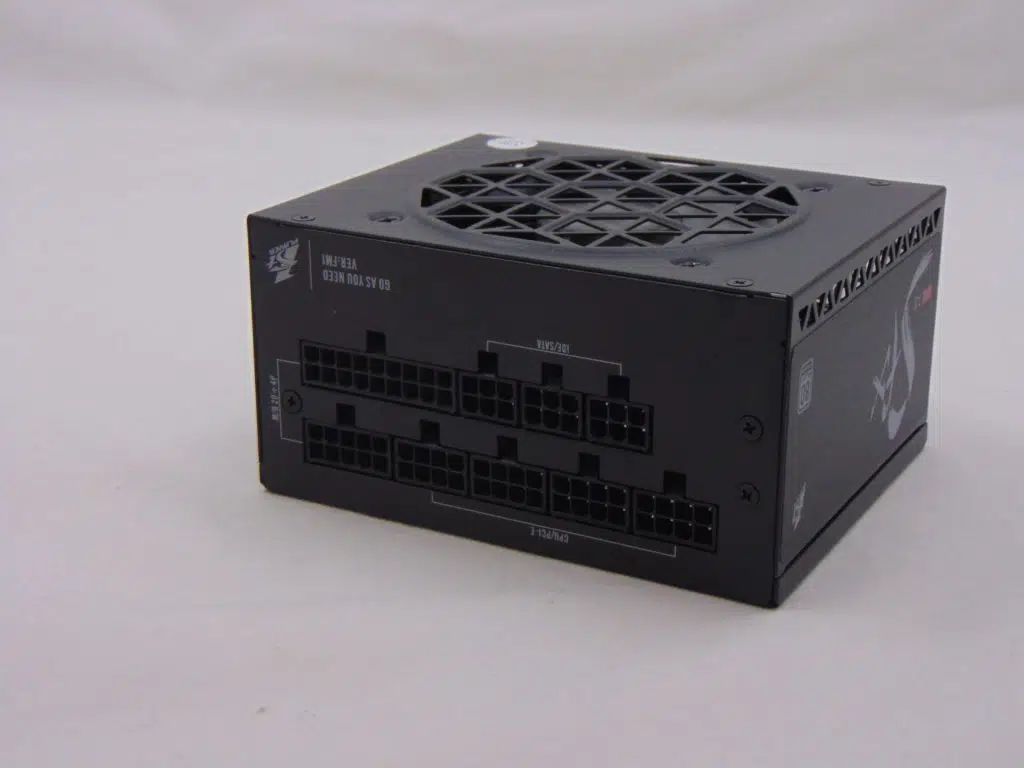 1STPLAYER SFX 750W Platinum front