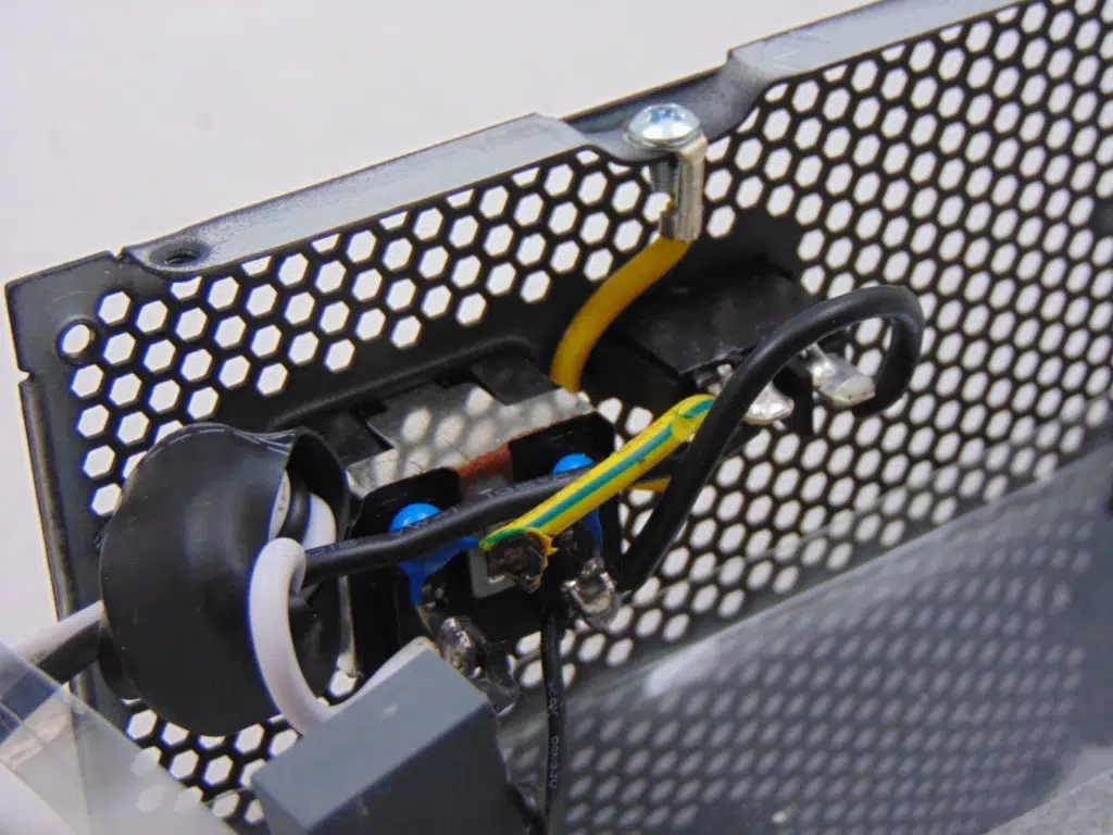 1STPLAYER SFX 750W Platinum input