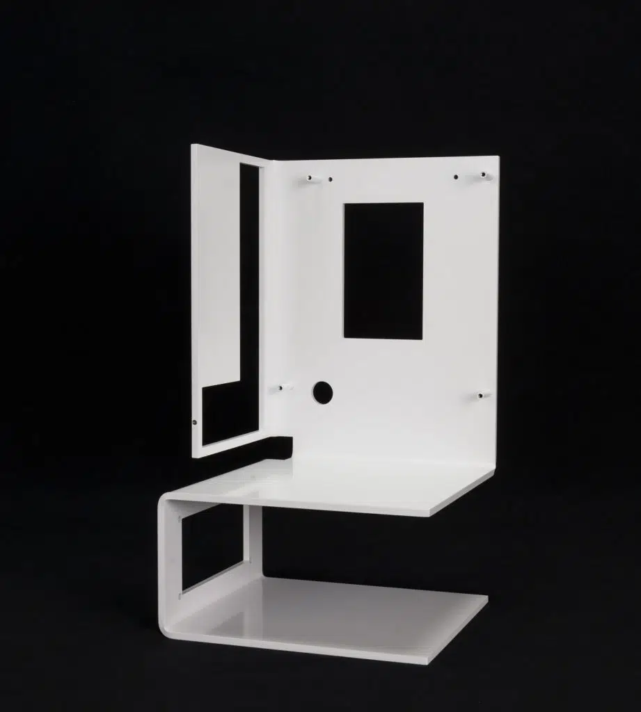 Yuel Beast Motif Monument bare upright front
