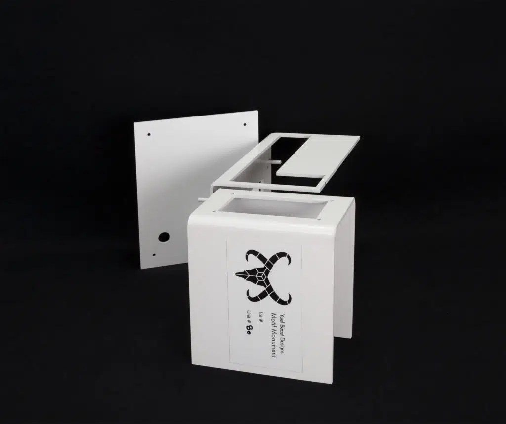 Yuel Beast Motif Monument just chassis and back panel