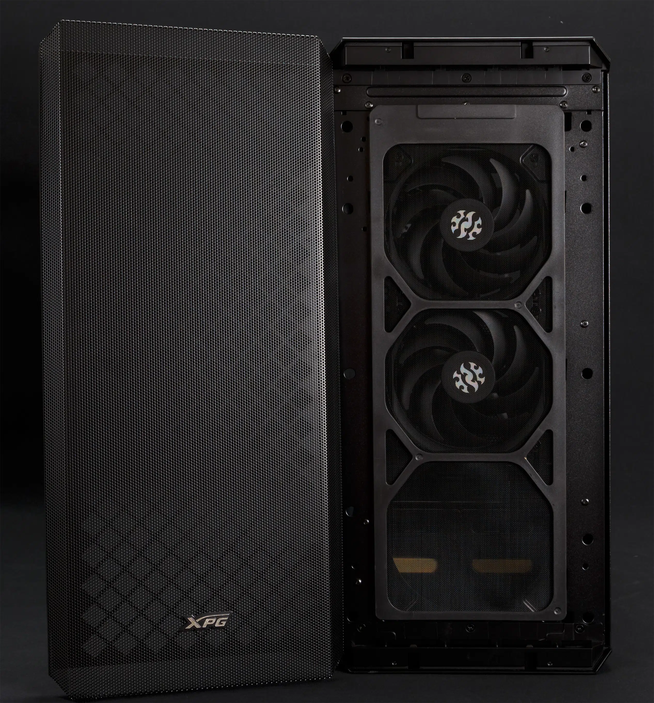 ADATA XPG Defender front panel off