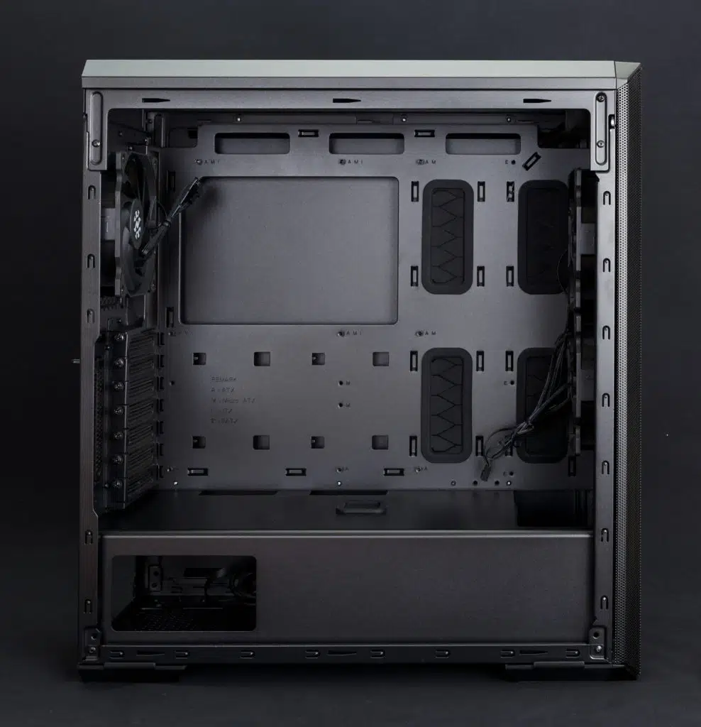 ADATA XPG Defender right side empty