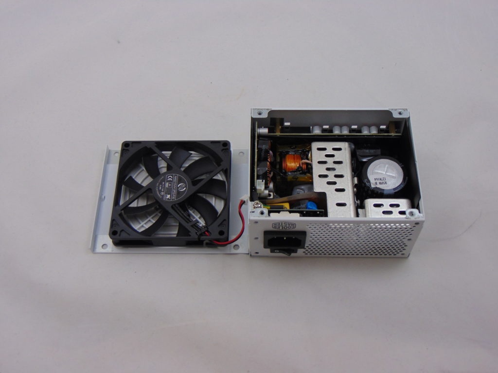 Cooler Master V850 SFX Gold WHITE Edition 850W Power Supply Opened Up