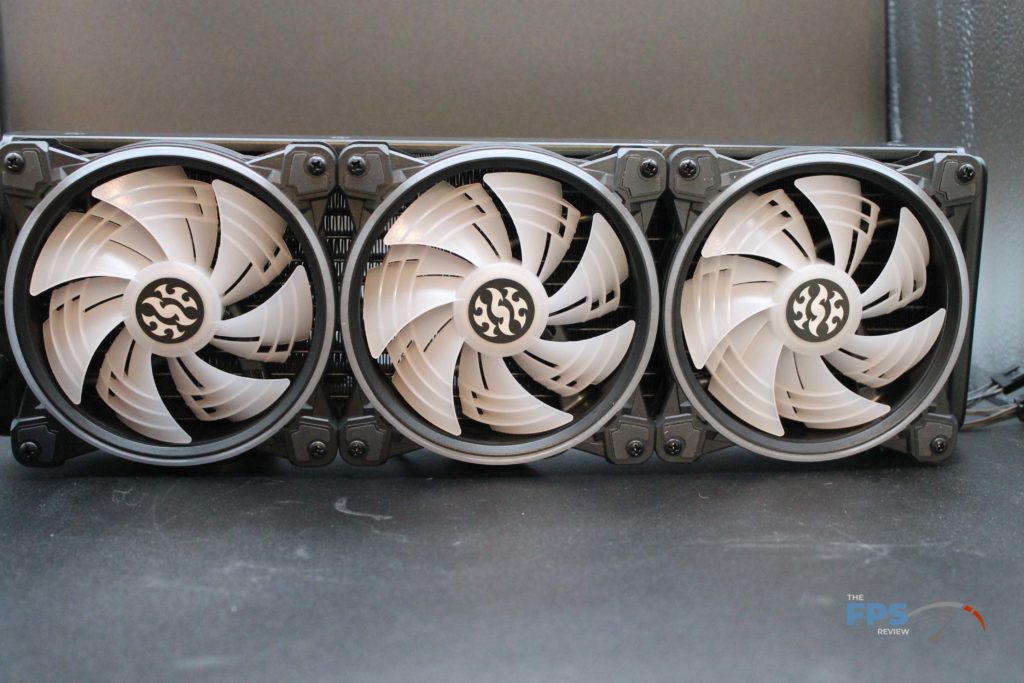 XPG Levante 360 radiator with fans installed