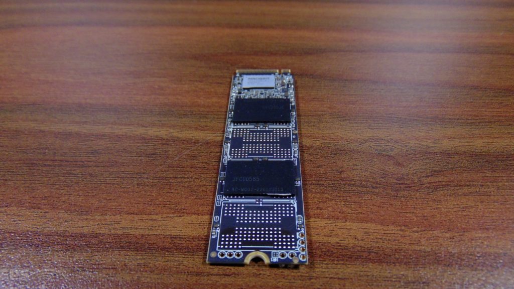 Patriot Viper VPR400 RGB 1TB Gen4x4 M.2 SSD Disassembled Top View Nand Flash and Controller