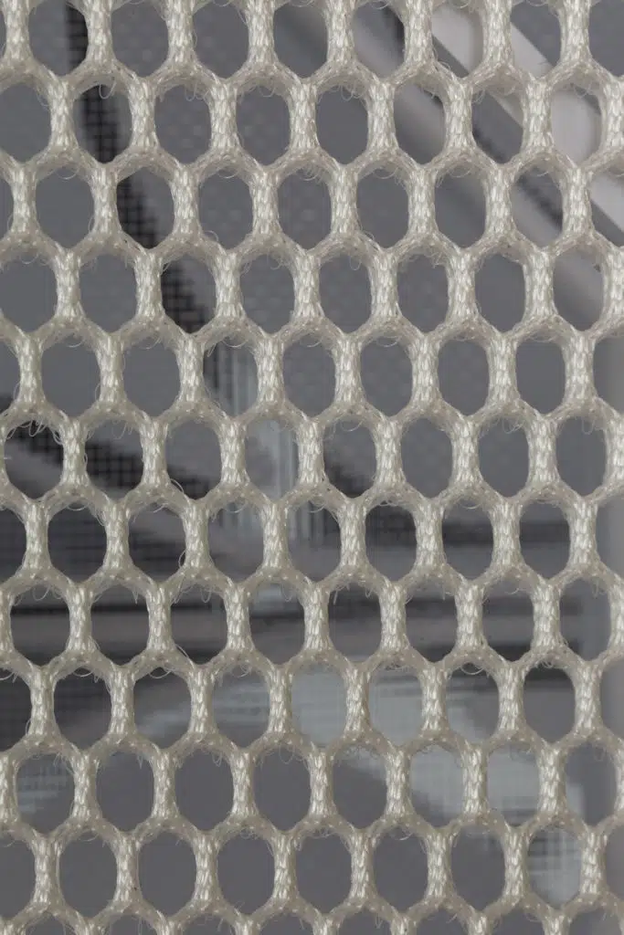 Phanteks P600s Matte White closeup of front mesh