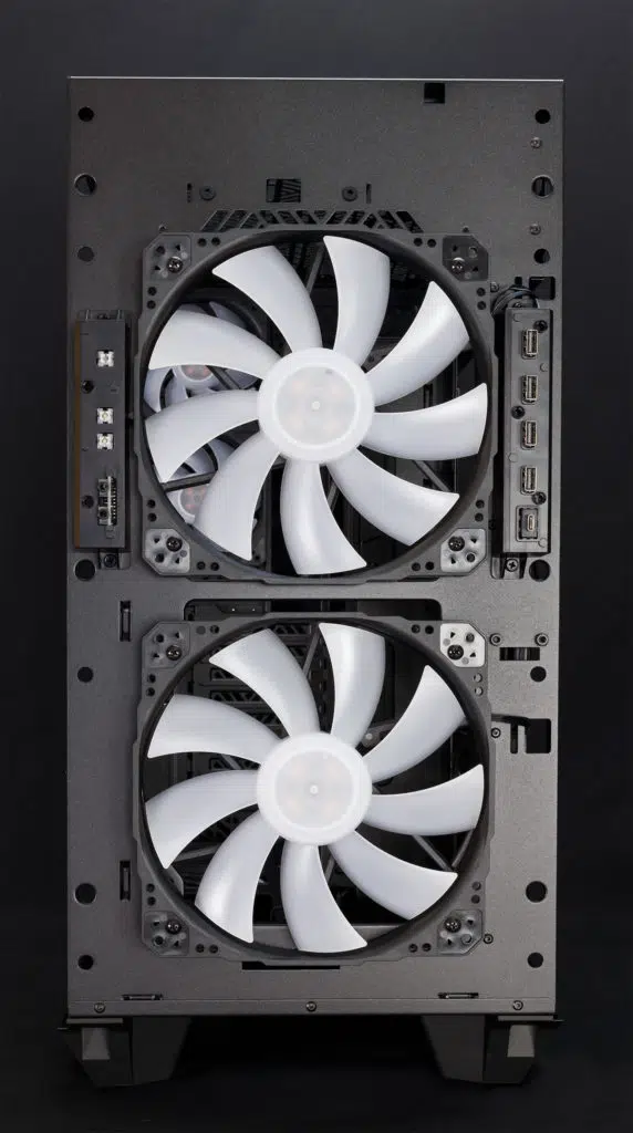 Cooler Master HAF 700 front without front panel