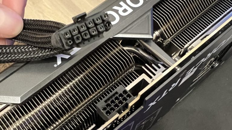 NVIDIA AIC Partners Asked to Collect RTX 4090 Cards Affected by Melted 16-Pin Power Connectors