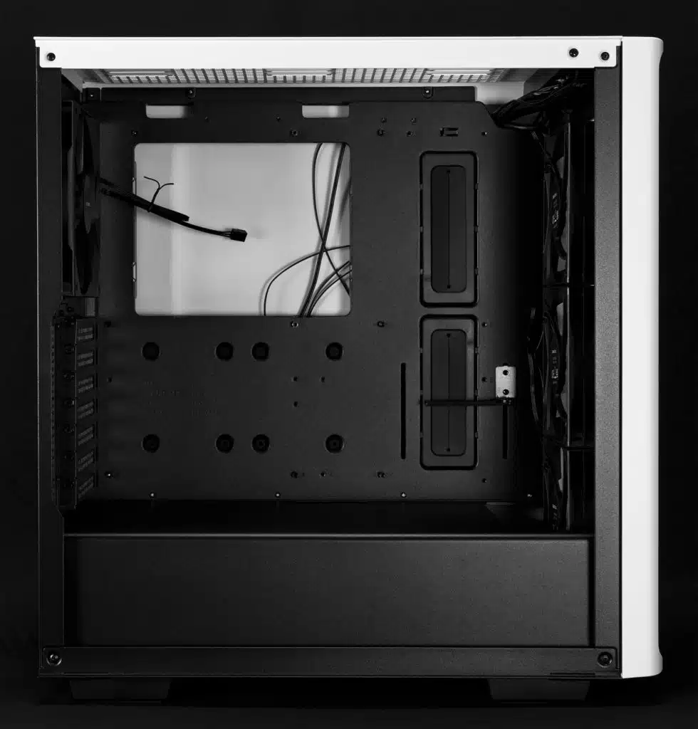 DeepCool CK560 WH Case left side panel off