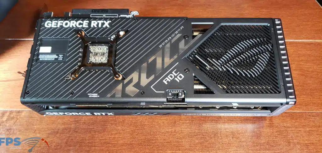 ASUS ROG Strix RTX4080 O16G OC Edition: Backplate tilted