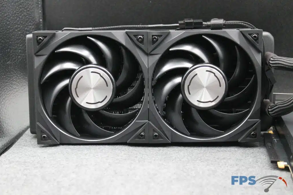 MSI RTX 4090 SUPRIM LIQUID X radiator picture with fans