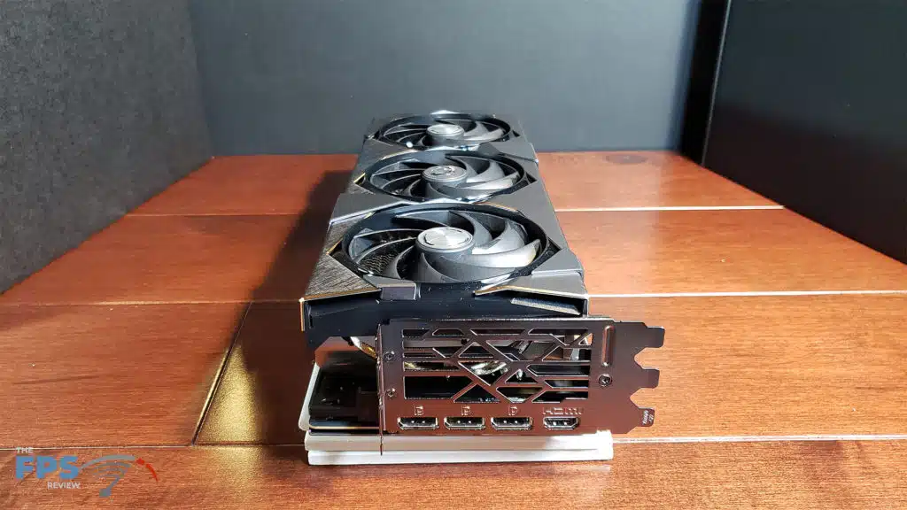MSI GeForce RTX 4090 SUPRIM X: front I/O