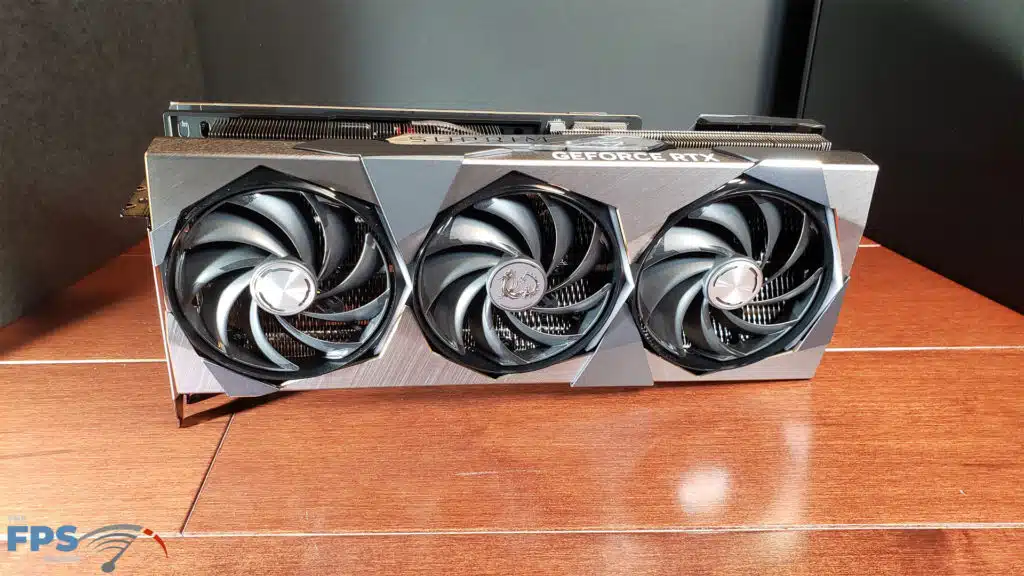 MSI GeForce RTX 4090 SUPRIM X: card facing front