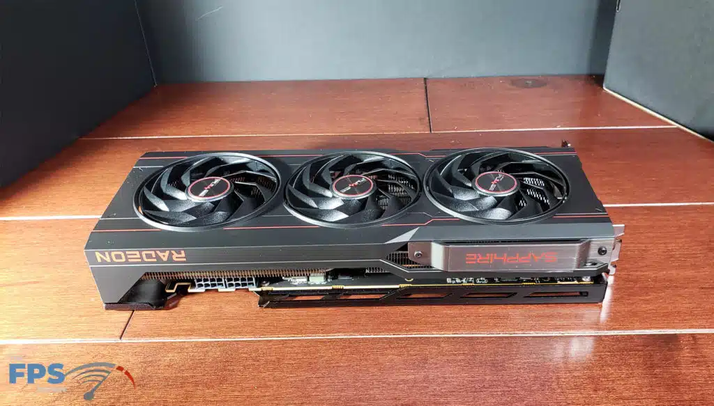 SAPPHIRE PULSE AMD Radeon RX 7900 XT: card top side out